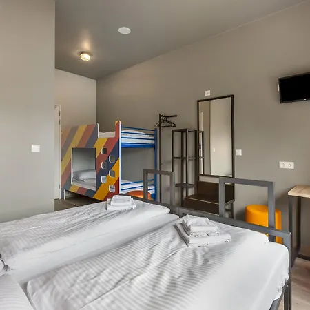 بيت شباب A&o Zuidoost