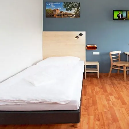 بيت شباب A&o Zuidoost *