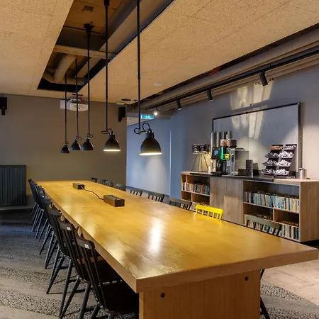 A&o Zuidoost Хостел Амстердам